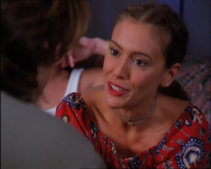 Charmed-Online_dot_net-2x03ThePaintedWorld2258.jpg