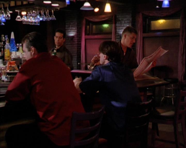 Charmed-Online_dot_net-2x05TheDevilsMusic0015.jpg