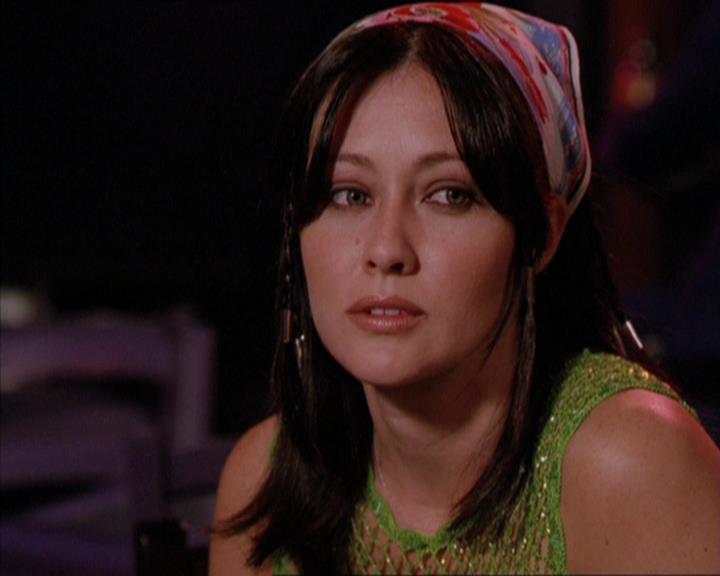 Charmed-Online_dot_net-2x05TheDevilsMusic0058.jpg