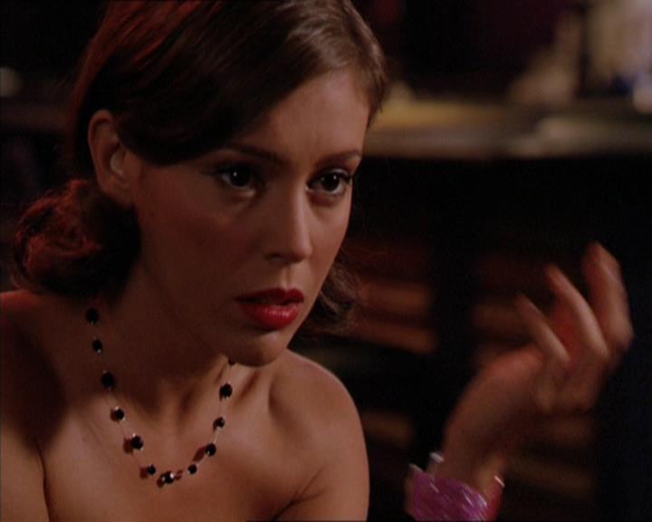 Charmed-Online_dot_net-2x05TheDevilsMusic0076.jpg