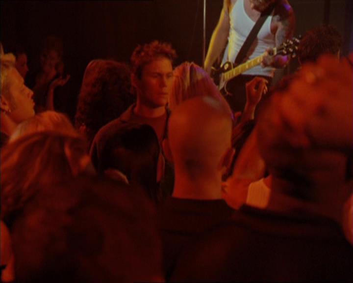 Charmed-Online_dot_net-2x05TheDevilsMusic0100.jpg