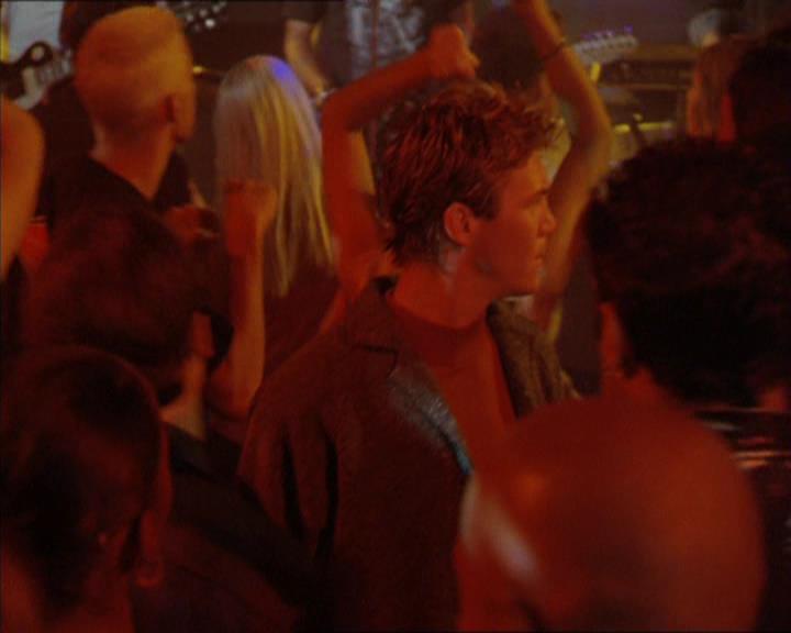 Charmed-Online_dot_net-2x05TheDevilsMusic0119.jpg