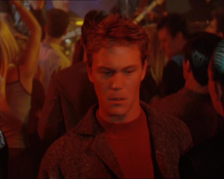 Charmed-Online_dot_net-2x05TheDevilsMusic0121.jpg
