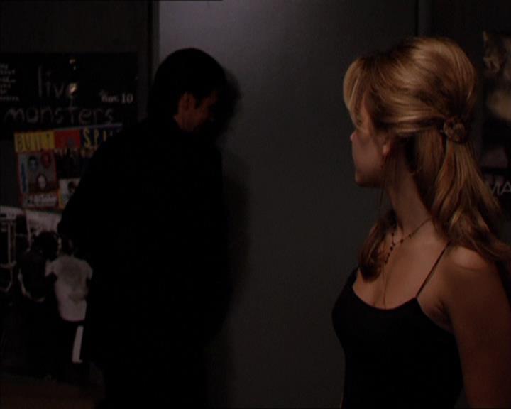Charmed-Online_dot_net-2x05TheDevilsMusic0132.jpg