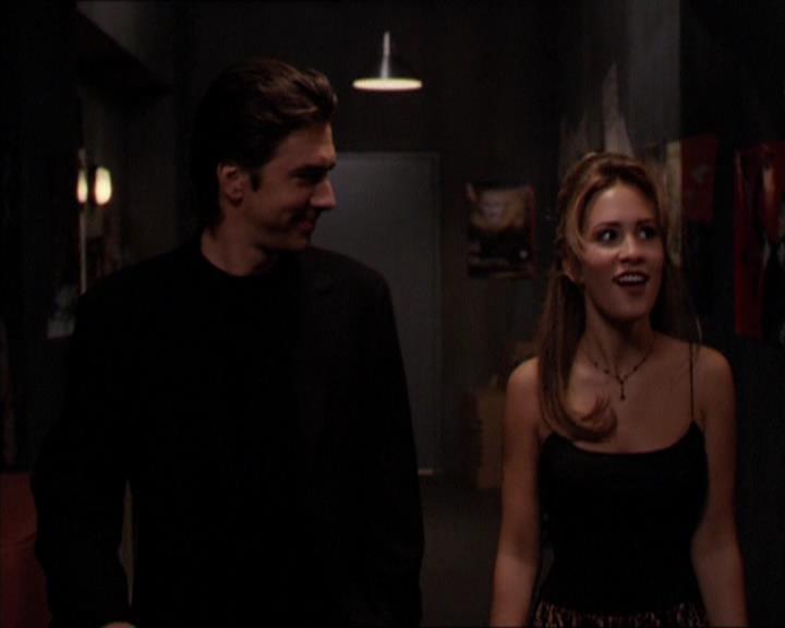 Charmed-Online_dot_net-2x05TheDevilsMusic0140.jpg