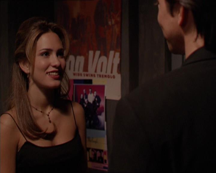 Charmed-Online_dot_net-2x05TheDevilsMusic0150.jpg