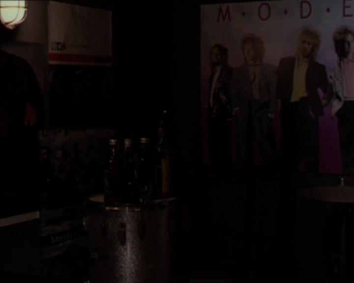 Charmed-Online_dot_net-2x05TheDevilsMusic0172.jpg