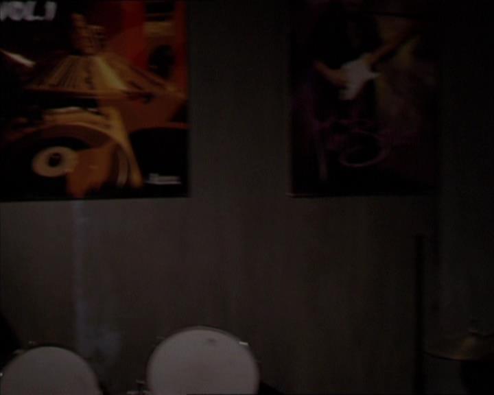 Charmed-Online_dot_net-2x05TheDevilsMusic0174.jpg