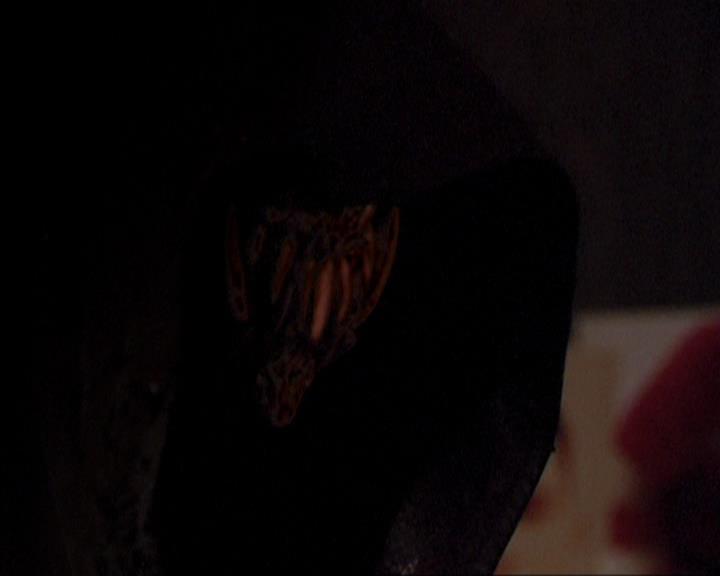 Charmed-Online_dot_net-2x05TheDevilsMusic0217.jpg
