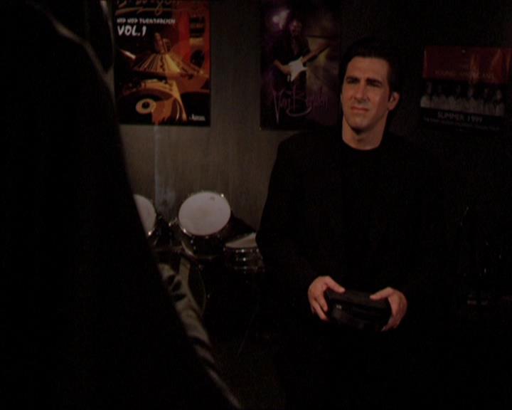 Charmed-Online_dot_net-2x05TheDevilsMusic0221.jpg