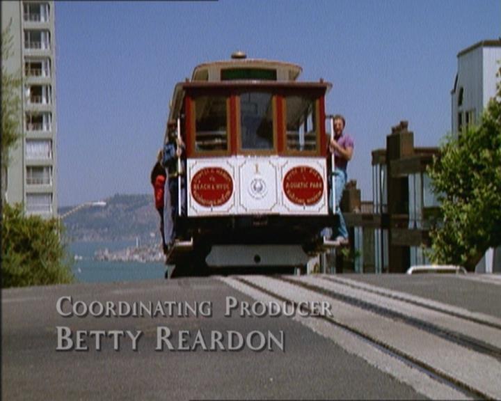 Charmed-Online_dot_net-2x05TheDevilsMusic0304.jpg