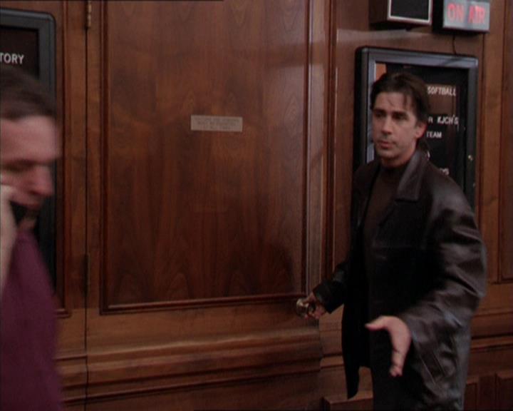 Charmed-Online_dot_net-2x05TheDevilsMusic0364.jpg