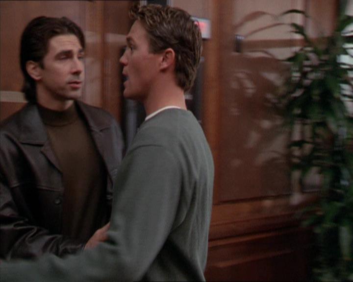 Charmed-Online_dot_net-2x05TheDevilsMusic0371.jpg