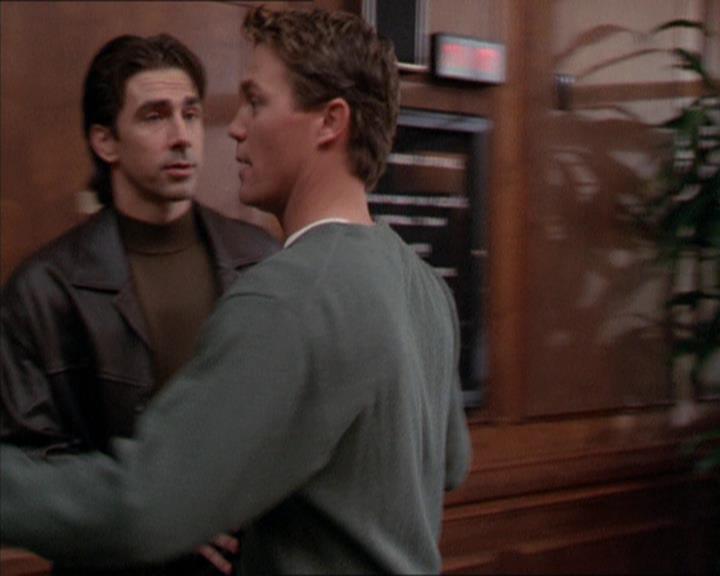 Charmed-Online_dot_net-2x05TheDevilsMusic0372.jpg