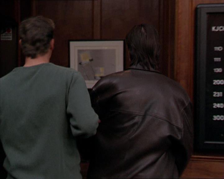 Charmed-Online_dot_net-2x05TheDevilsMusic0382.jpg