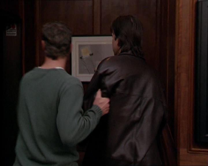 Charmed-Online_dot_net-2x05TheDevilsMusic0383.jpg