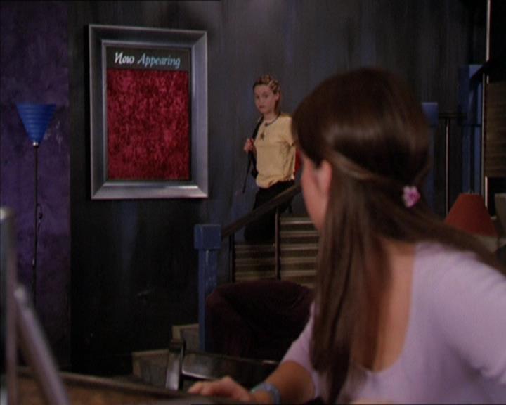 Charmed-Online_dot_net-2x05TheDevilsMusic0418.jpg
