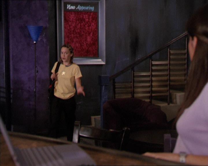 Charmed-Online_dot_net-2x05TheDevilsMusic0420.jpg