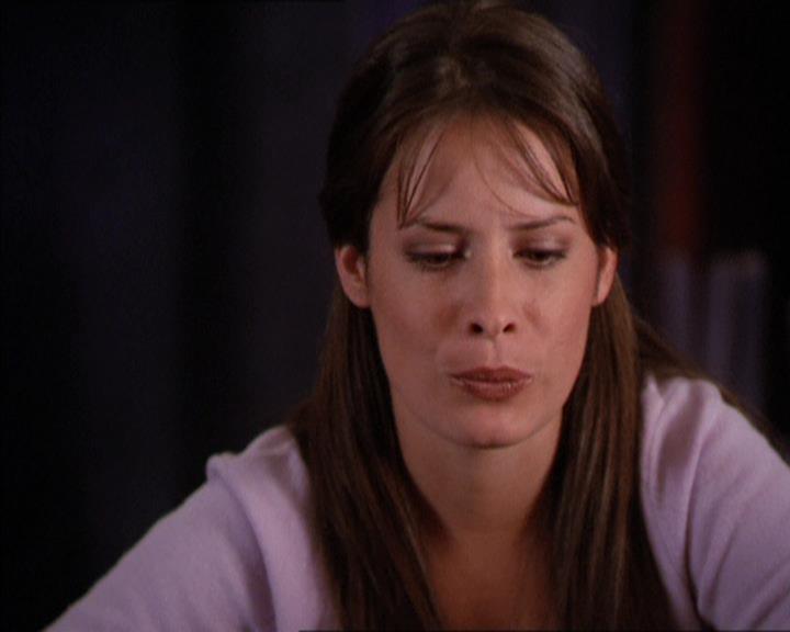 Charmed-Online_dot_net-2x05TheDevilsMusic0435.jpg