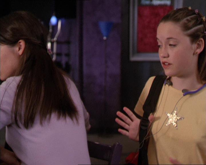 Charmed-Online_dot_net-2x05TheDevilsMusic0446.jpg