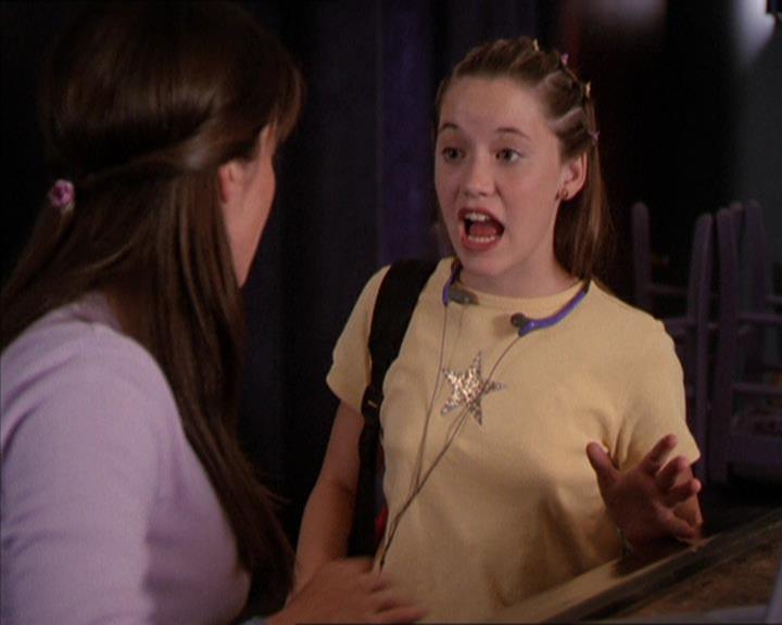 Charmed-Online_dot_net-2x05TheDevilsMusic0458.jpg
