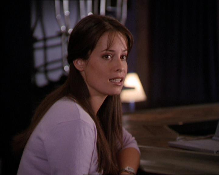 Charmed-Online_dot_net-2x05TheDevilsMusic0503.jpg