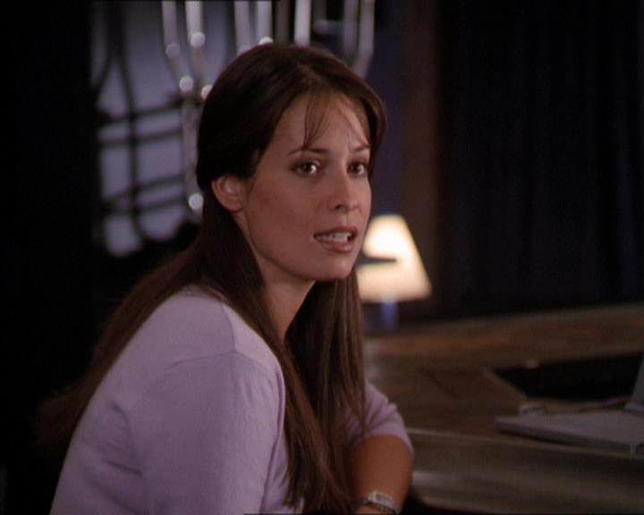 Charmed-Online_dot_net-2x05TheDevilsMusic0506.jpg