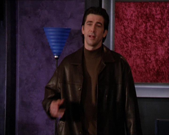 Charmed-Online_dot_net-2x05TheDevilsMusic0513.jpg
