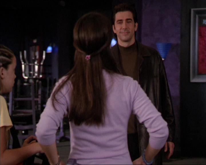 Charmed-Online_dot_net-2x05TheDevilsMusic0521.jpg