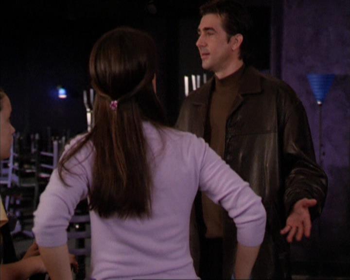 Charmed-Online_dot_net-2x05TheDevilsMusic0523.jpg