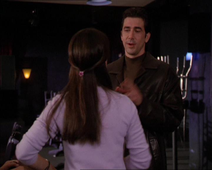 Charmed-Online_dot_net-2x05TheDevilsMusic0530.jpg