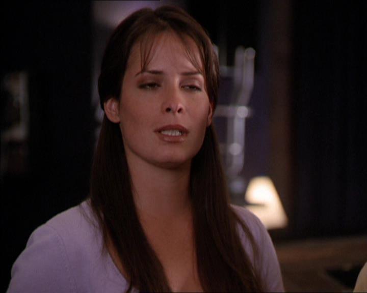 Charmed-Online_dot_net-2x05TheDevilsMusic0550.jpg