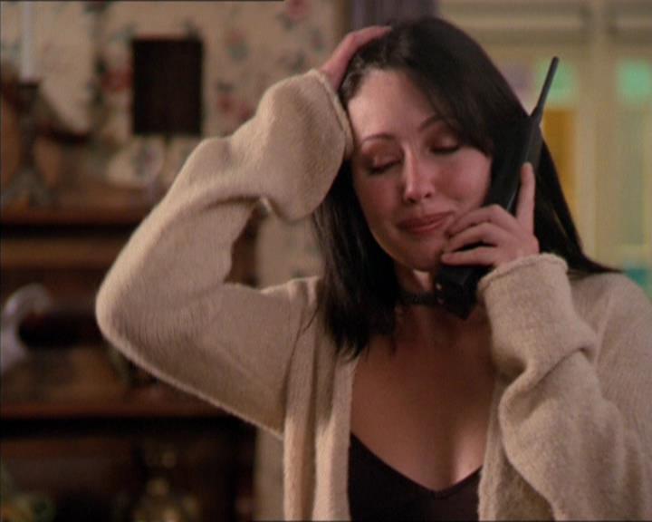 Charmed-Online_dot_net-2x05TheDevilsMusic0607.jpg