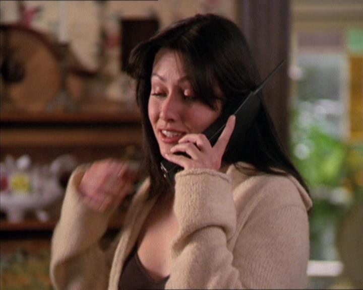 Charmed-Online_dot_net-2x05TheDevilsMusic0631.jpg