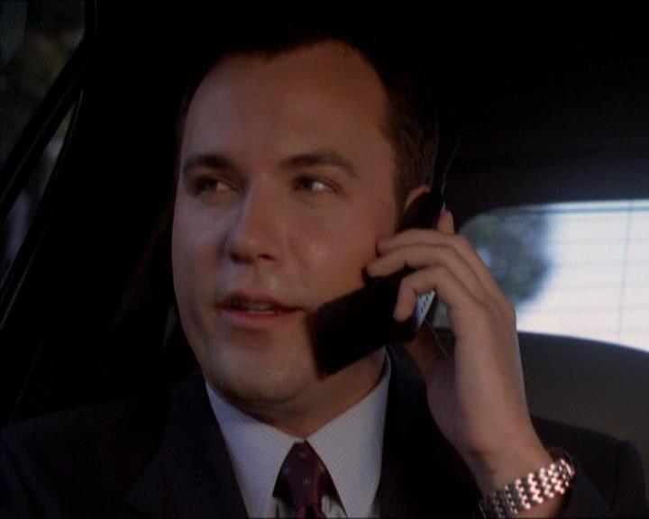 Charmed-Online_dot_net-2x05TheDevilsMusic0640.jpg
