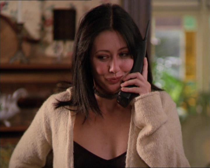 Charmed-Online_dot_net-2x05TheDevilsMusic0643.jpg