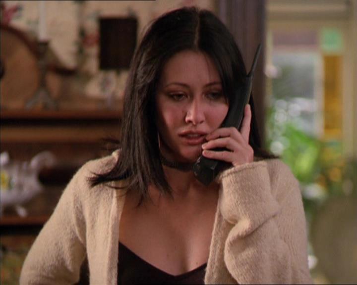 Charmed-Online_dot_net-2x05TheDevilsMusic0646.jpg