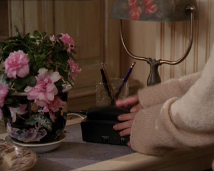 Charmed-Online_dot_net-2x05TheDevilsMusic0653.jpg