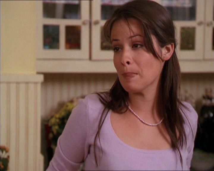 Charmed-Online_dot_net-2x05TheDevilsMusic0681.jpg