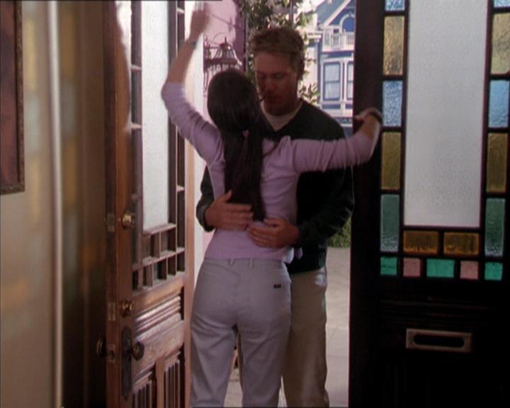Charmed-Online_dot_net-2x05TheDevilsMusic0705.jpg