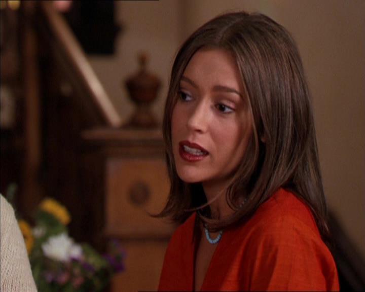 Charmed-Online_dot_net-2x05TheDevilsMusic0821.jpg
