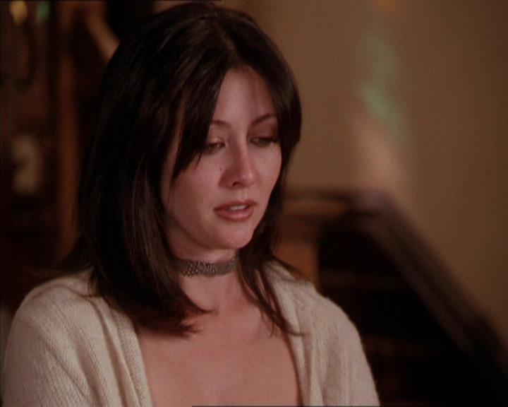 Charmed-Online_dot_net-2x05TheDevilsMusic0825.jpg