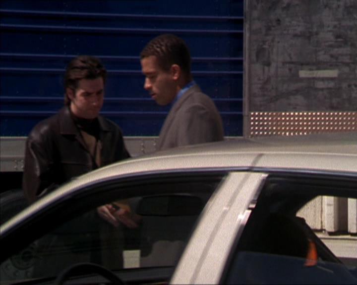 Charmed-Online_dot_net-2x05TheDevilsMusic0839.jpg