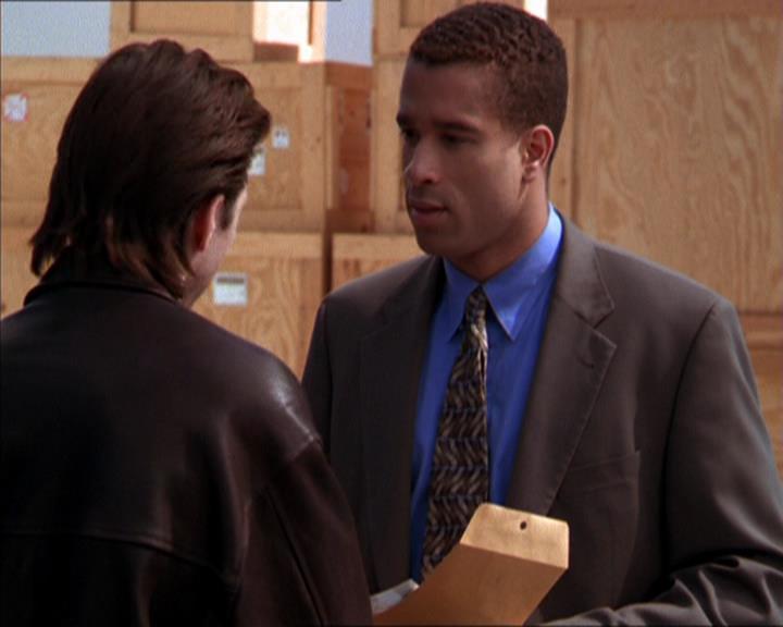Charmed-Online_dot_net-2x05TheDevilsMusic0847.jpg