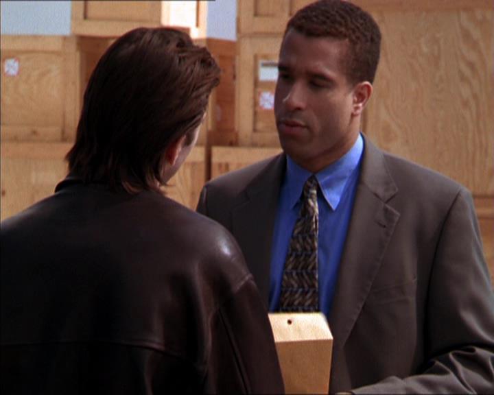 Charmed-Online_dot_net-2x05TheDevilsMusic0848.jpg