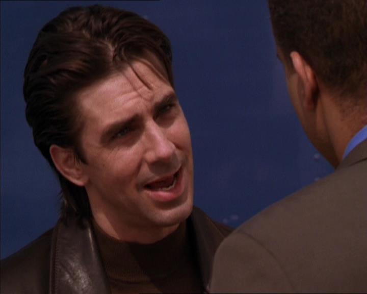 Charmed-Online_dot_net-2x05TheDevilsMusic0874.jpg