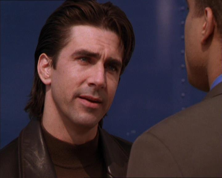Charmed-Online_dot_net-2x05TheDevilsMusic0889.jpg
