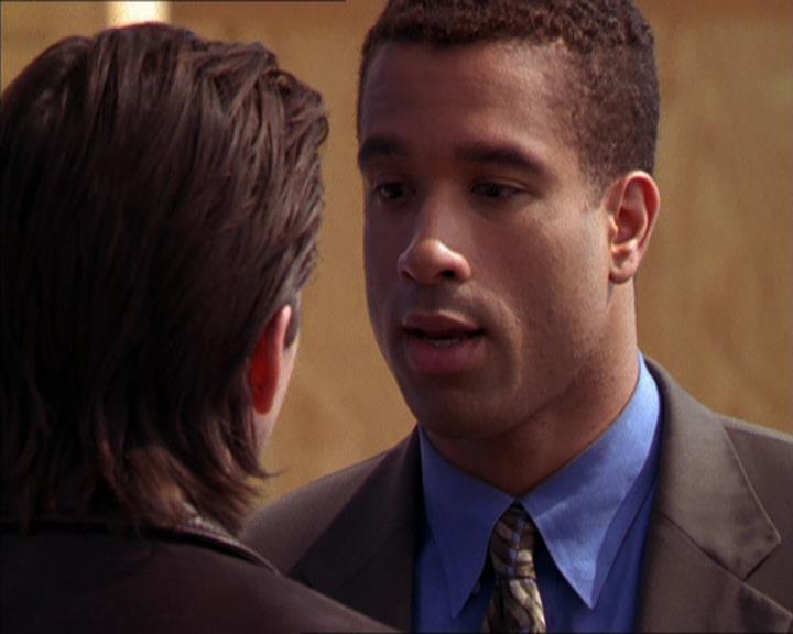 Charmed-Online_dot_net-2x05TheDevilsMusic0893.jpg