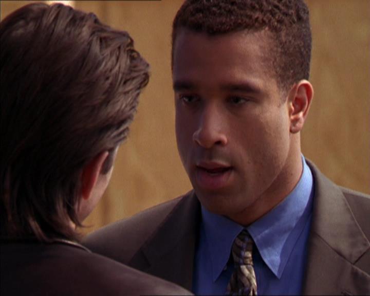 Charmed-Online_dot_net-2x05TheDevilsMusic0902.jpg