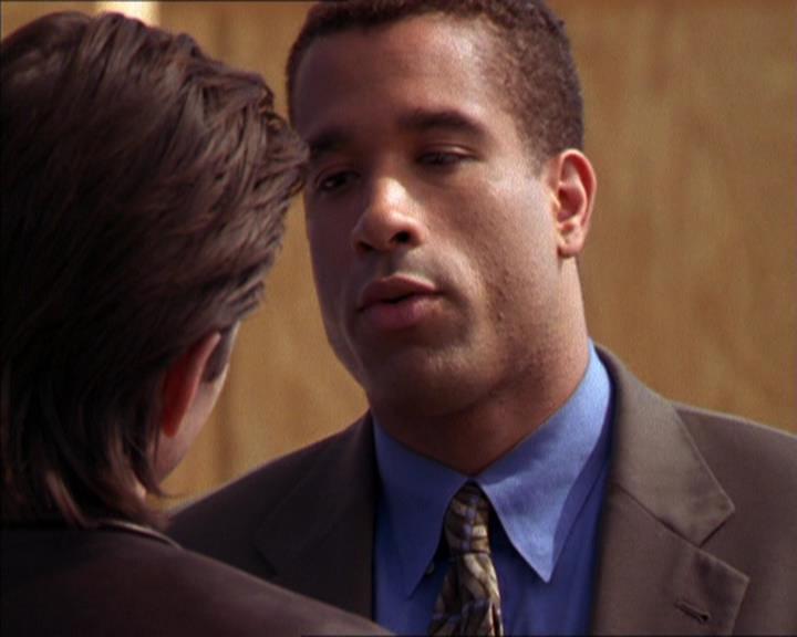 Charmed-Online_dot_net-2x05TheDevilsMusic0903.jpg